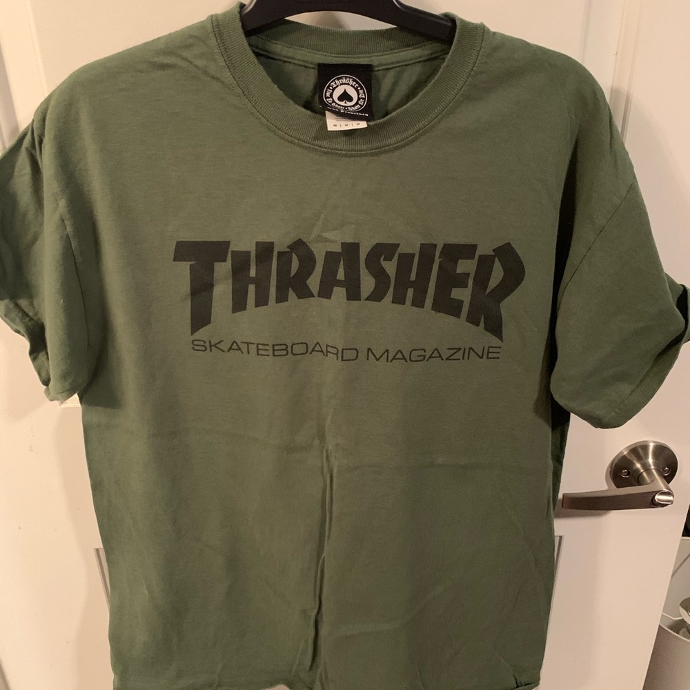 Men’s Thrasher shirt